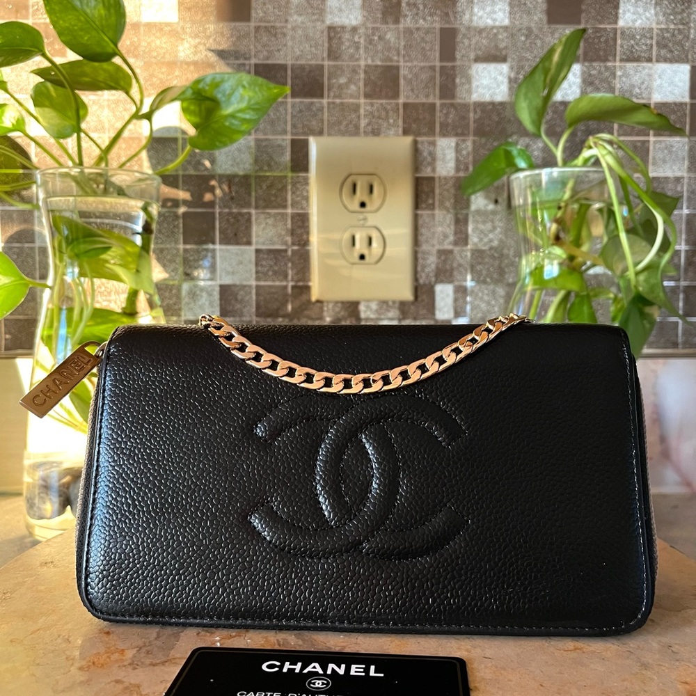 CHANEL Black Quilted Caviar Leather (wallet on a chain) - Picture 2 of 9